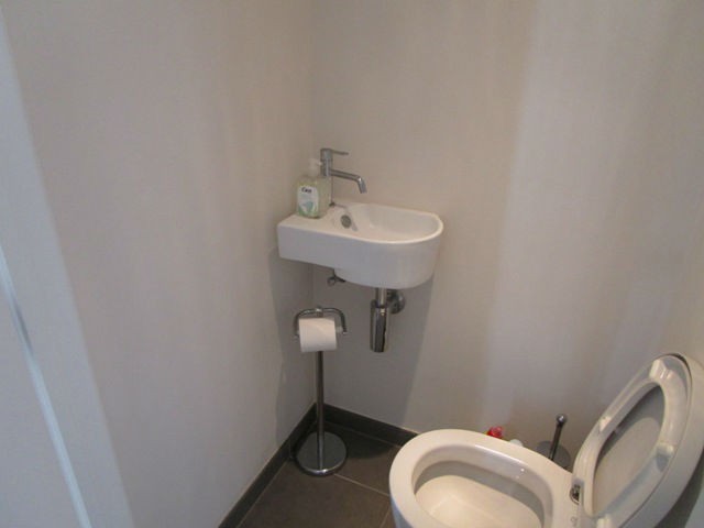 2 bed Property For Rent in Brussels,  - thumb 11